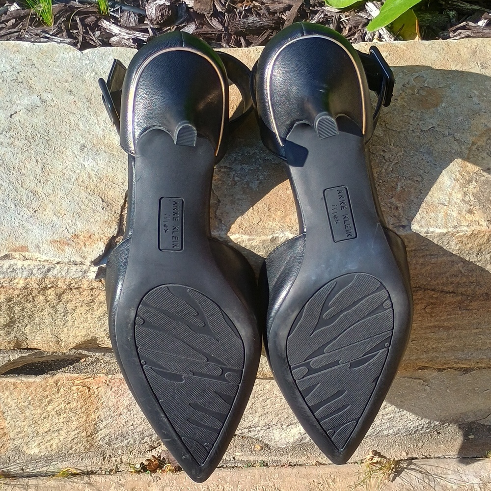 Anne Klein iflex Black Pointed-Toe Ankle-Strap Heels Women's Size 9 NWOB - Picture 6 of 6